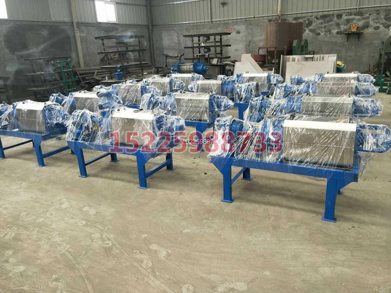 發貨36台固（gù）液分離機走江西